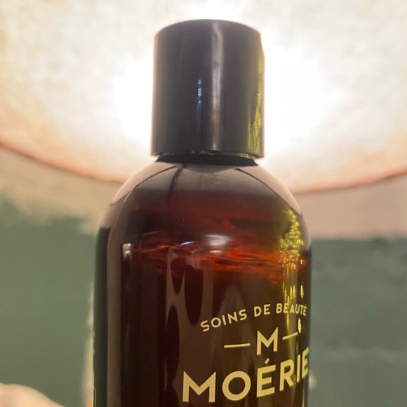 Moérie Ultimate Grow & Repair Set - shampoo, conditioner, hair mask, and spray - Picture 3 of 6